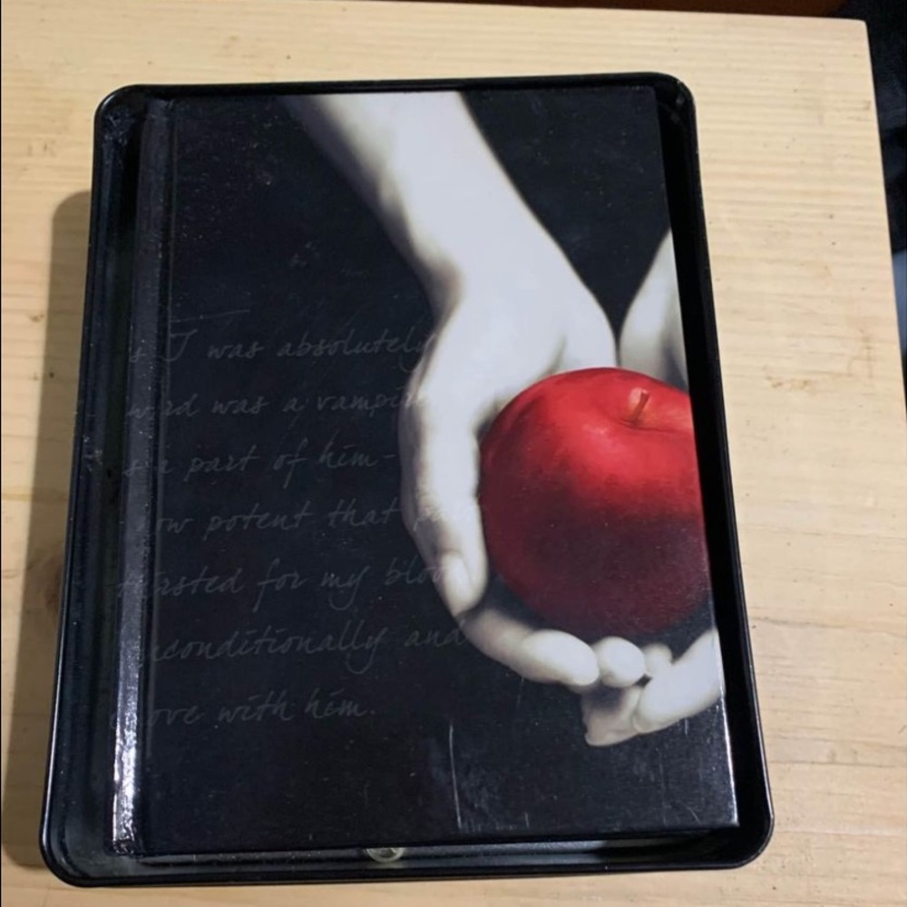 Twilight Keepsake Notebooks with Tin